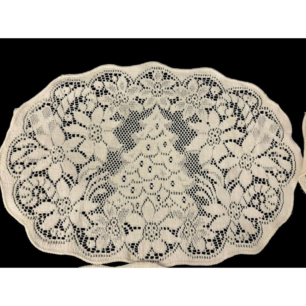 Vintage Lace Placemats Set 4 Christmas Tree Design 18.5 x 12 Cottagecore Fairy - Picture 4 of 11